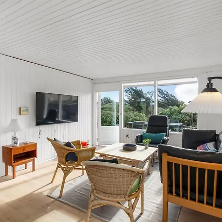 Prázdninový dům Violeta - 250m From The Sea By Interhome *